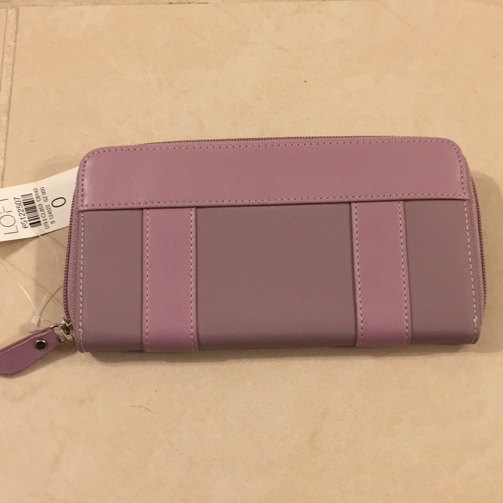 Ann Taylor Loft lilac NWT wallet
